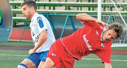 Coco en un lance del encuentro disputado frente al Loja el pasado sábado, con empate a cero. Coco en un lance del encuentro disputado frente al Loja el pasado sábado, con empate a cero.