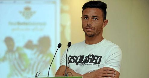 Rubén Castro ha hablado hoy con los medios tras la presentación de la aplicación oficial del club. Rubén Castro ha hablado hoy con los medios tras la presentación de la aplicación oficial del club.