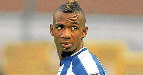 Mboyo durante un partido en la Liga belga. Mboyo durante un partido en la Liga belga.