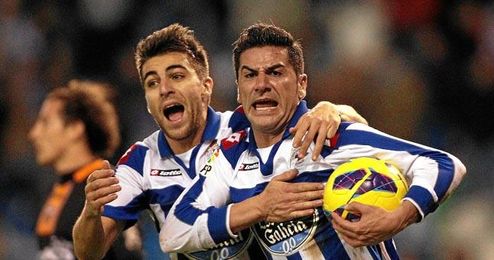 Riki celebra uno de los trece goles que ha marcado en el presente curso con el Deportivo. Riki celebra uno de los trece goles que ha marcado en el presente curso con el Deportivo.