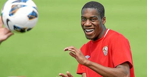 En Inter trata de 'quitarle' a Kondogbia al vigente campeón del Calcio En Inter trata de 'quitarle' a Kondogbia al vigente campeón del Calcio