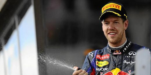 Vettel celebra el triunfo conseguido en Canadá el pasado domingo. Vettel celebra el triunfo conseguido en Canadá el pasado domingo.