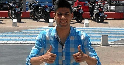 El Betis hace oficial la contratación de Juanfran. El Betis hace oficial la contratación de Juanfran.