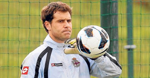 Dani Anranzubia tiene un año más de contrato con el Deportivo, pero su salida se da por segura en La Coruña. Dani Anranzubia tiene un año más de contrato con el Deportivo, pero su salida se da por segura en La Coruña.