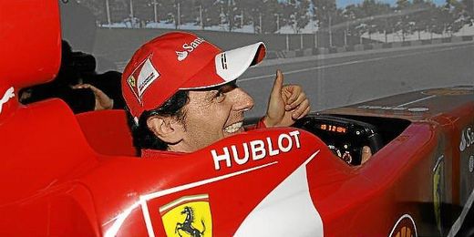 Pedro Martínez de la Rosa en un test con Ferrari Pedro Martínez de la Rosa en un test con Ferrari