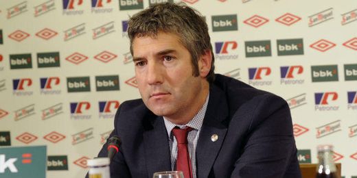 Urrutia ha desmentido las palabras de Stosic sobre el traspaso de Beñat. Urrutia ha desmentido las palabras de Stosic sobre el traspaso de Beñat.