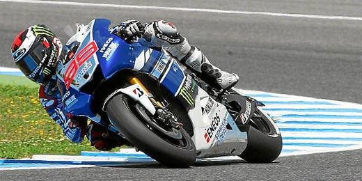Lorenzo toma una curva en el pasado GP de Jerez Lorenzo toma una curva en el pasado GP de Jerez