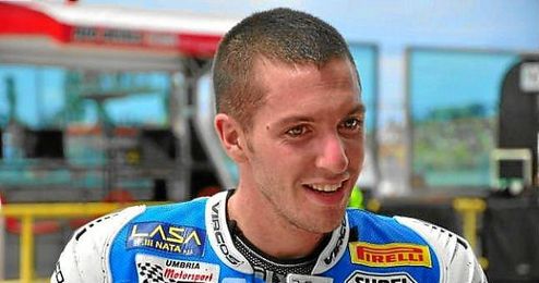 Andrea Antonelli ha fallecido hoy al ser allorrado tras una caída en la primera manga en Moscú. Andrea Antonelli ha fallecido hoy al ser allorrado tras una caída en la primera manga en Moscú.