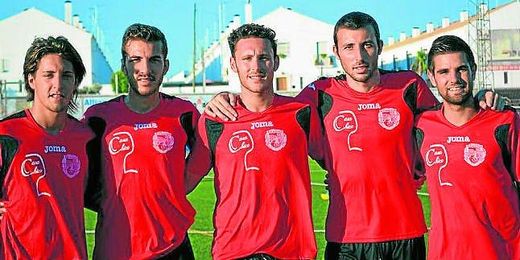 De izquierda a derecha: Paquito, Leo, Alberto Castro, José Antonio y Kiki. De izquierda a derecha: Paquito, Leo, Alberto Castro, José Antonio y Kiki.