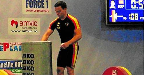 El hispalense Josué Brachi durante el desarrollo de una prueba. El hispalense Josué Brachi durante el desarrollo de una prueba.