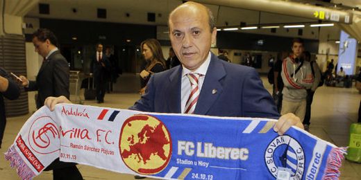 Del Nido advierte a Emery y a la plantilla Del Nido advierte a Emery y a la plantilla
