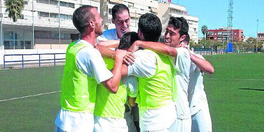 El Albaida es el actual líder de la Preferente. El Albaida es el actual líder de la Preferente.