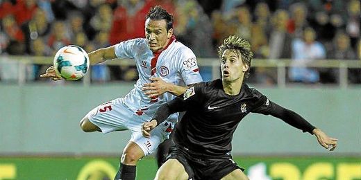 La victoria sobre la Real Sociedad ha servido para que el Sevilla se asiente en la séptima plaza del campeonato. La victoria sobre la Real Sociedad ha servido para que el Sevilla se asiente en la séptima plaza del campeonato.