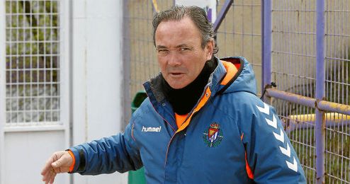 Juan Ignacio Martínez: "Tenemos que morir por este triunfo ante el Betis" Juan Ignacio Martínez: "Tenemos que morir por este triunfo ante el Betis"