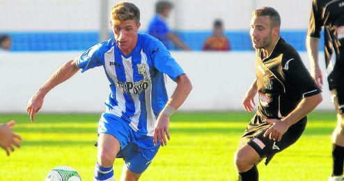El Pilas jugará en Preferente la próxima temporada tras ganar al Diablos Rojos. El Pilas jugará en Preferente la próxima temporada tras ganar al Diablos Rojos.