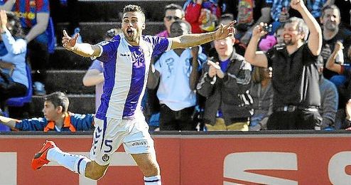 Rossi, celebra un gol ante el Valladolid. Rossi, celebra un gol ante el Valladolid.