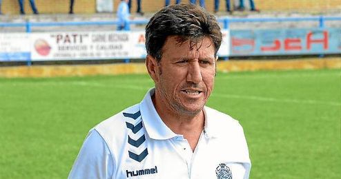 Diego Román no sigue en el Cabecense, y el club sigue sopesando las alternativas. Diego Román no sigue en el Cabecense, y el club sigue sopesando las alternativas.
