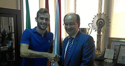 Aleix Vidal será presentado en el mediodía de mañana Aleix Vidal será presentado en el mediodía de mañana