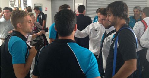 Los jugadores sevillistas a su llegada a Rijeka. Los jugadores sevillistas a su llegada a Rijeka.