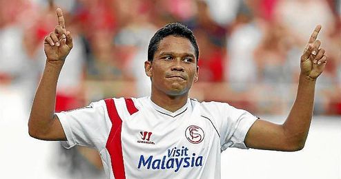 Bacca celebra un tanto como sevillista. Bacca celebra un tanto como sevillista.