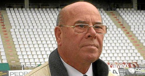 Miguel Reina se sorprendió por la llegada de Bravo. Miguel Reina se sorprendió por la llegada de Bravo.