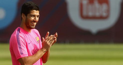 Suárez se muestra sonriente en un entrenamiento. Suárez se muestra sonriente en un entrenamiento.