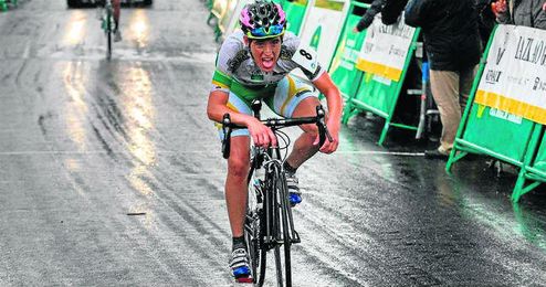El ciclista lebrijano de 17 años, se ha unido al Fundación Contador tras realizar una temporada fructífera. El ciclista lebrijano de 17 años, se ha unido al Fundación Contador tras realizar una temporada fructífera.