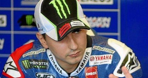 Jorge Lorenzo afirma que correr en Malasia es complicado debido a su meteorología. Jorge Lorenzo afirma que correr en Malasia es complicado debido a su meteorología.