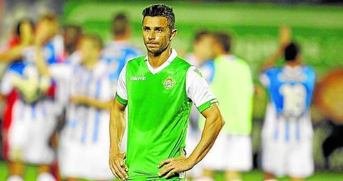 Rubén Castro, desolado tras el encuentro en Leganés, donde apenas le llegaron balones para marcar. Rubén Castro, desolado tras el encuentro en Leganés, donde apenas le llegaron balones para marcar.