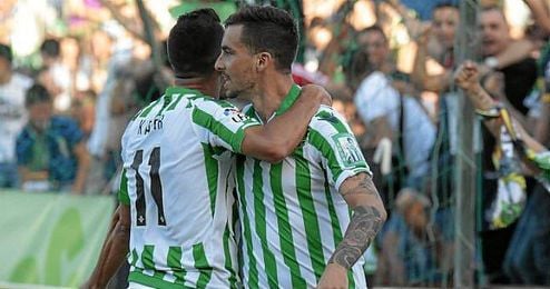 Rennella celebra el primer gol verdiblanco. Rennella celebra el primer gol verdiblanco.