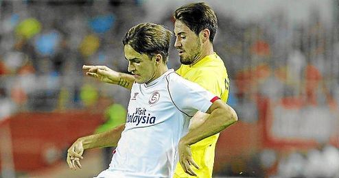 Denis Suárez maneja un balón durante el Sevilla-Villarreal. Denis Suárez maneja un balón durante el Sevilla-Villarreal.