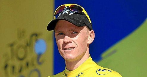 Froome vistiendo el ´maillot´ amarillo Froome vistiendo el ´maillot´ amarillo