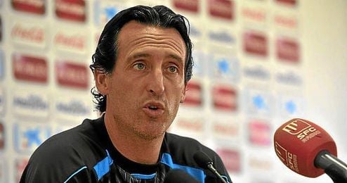 Emery durante una rueda de prensa. Emery durante una rueda de prensa.
