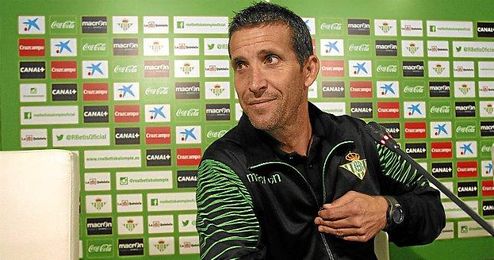 Merino en rueda de prensa Merino en rueda de prensa