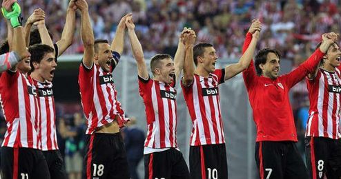 El Athletic se clasificaría para la Europa League tanto con el empate como con la victoria en el partido de mañana. El Athletic se clasificaría para la Europa League tanto con el empate como con la victoria en el partido de mañana.
