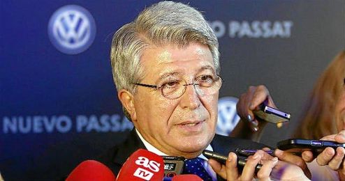 El presidente rojiblanco asegura que le parece "perfecto" erradicar la violencia de los estadios. El presidente rojiblanco asegura que le parece "perfecto" erradicar la violencia de los estadios.