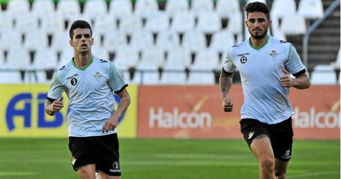 Álex Martínez junto a su compañero Piccini Álex Martínez junto a su compañero Piccini