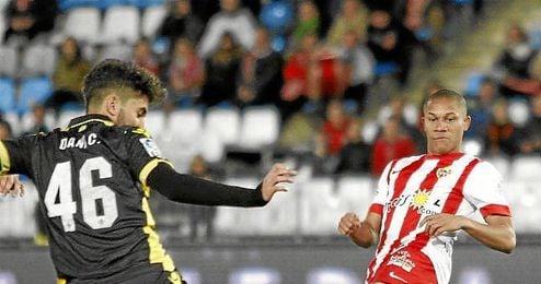 Ceballos habló una vez finalizada la eliminatoria en Almería. Ceballos habló una vez finalizada la eliminatoria en Almería.