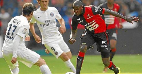 Doucouré es una joven promesa del fútbol francés que esta temporada se ha asentado plenamente en el Rennes. Doucouré es una joven promesa del fútbol francés que esta temporada se ha asentado plenamente en el Rennes.