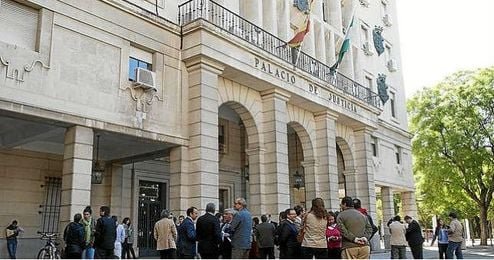 Imágenes de los juzgados sevillanos. Imágenes de los juzgados sevillanos.