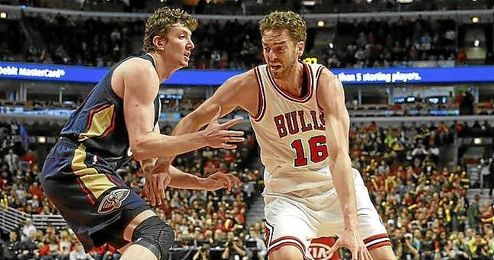 Pau, en un lance del partido en el que los Bulls se impusieron a los Pelicans. Pau, en un lance del partido en el que los Bulls se impusieron a los Pelicans.