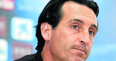 El técnico blanquirrojo, Unai Emery, durante una rueda de prensa ante los medios de comunicación. El técnico blanquirrojo, Unai Emery, durante una rueda de prensa ante los medios de comunicación.