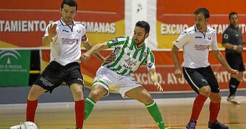 Con este triunfo, el Real Betis FSN continúa encabezando la cabeza de la tabla del Grupo V de Segunda división B. Con este triunfo, el Real Betis FSN continúa encabezando la cabeza de la tabla del Grupo V de Segunda división B.