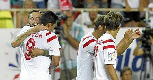 Aleix Vidal celebra un gol con Bacca esta temporada. Aleix Vidal celebra un gol con Bacca esta temporada.