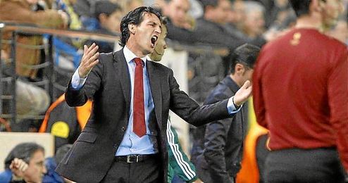 Emery se mostr贸 contrariado con el empate en Granada. Emery se mostr贸 contrariado con el empate en Granada.