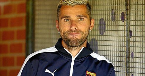 Behrami y Tabanou reconocen que pudieron fichar por el Sevilla Behrami y Tabanou reconocen que pudieron fichar por el Sevilla
