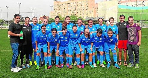 El Atlético Porvenir ha ampliado el número de equipos para esta temporada y ya cuenta con nueve federados y tres del IMD, donde se juntan niños de diferentes clases sociales. El Atlético Porvenir ha ampliado el número de equipos para esta temporada y ya cuenta con nueve federados y tres del IMD, donde se juntan niños de diferentes clases sociales.