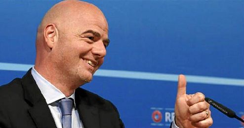 "Nunca iré en contra de mi jefe (Platini), incluso por una cuestión de lealtad pero, en este momento, yo soy candidato". "Nunca iré en contra de mi jefe (Platini), incluso por una cuestión de lealtad pero, en este momento, yo soy candidato".