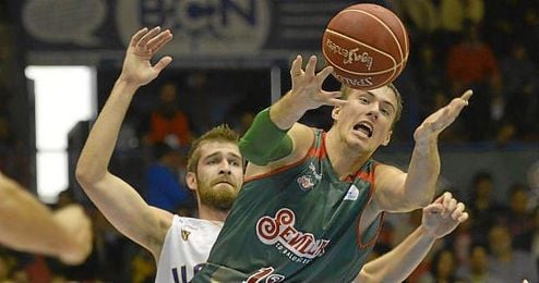 Balvin espera impedir la primer victoria del Gipuzkoa Basket. Balvin espera impedir la primer victoria del Gipuzkoa Basket.