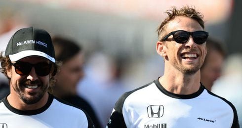 Fernando Alonso y Button, compañero de equipo en McLaren. Fernando Alonso y Button, compañero de equipo en McLaren.